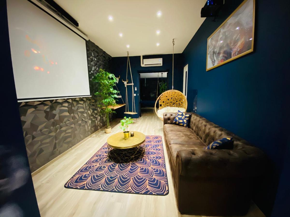 Capsule Temps Suspendu - Balneo, Home Cinema & Billard Valenciennes Bagian luar foto