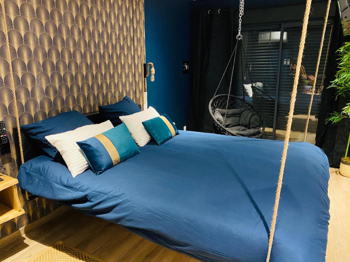 Capsule Temps Suspendu - Balneo, Home Cinema & Billard Valenciennes Bagian luar foto