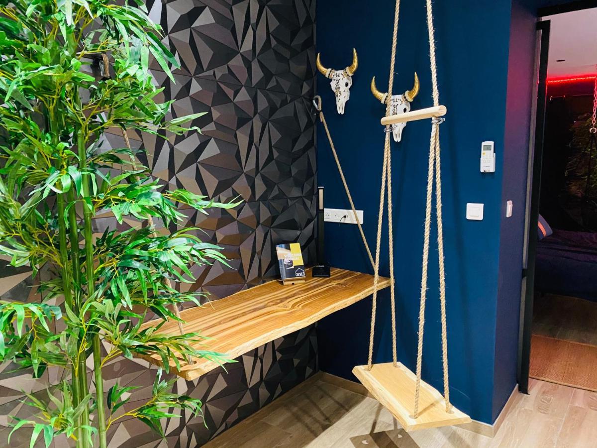 Capsule Temps Suspendu - Balneo, Home Cinema & Billard Valenciennes Bagian luar foto